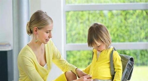 小张|让孩子越穿越自卑的衣服,很多父母却假装看不到,影响太大了