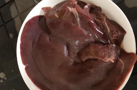 炒猪肝,万万不可直接下锅,多加2个步骤,猪肝鲜嫩滑,不会老