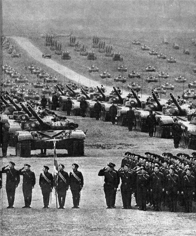 苏联巅峰时期有多强大45000件核武器 8座空间站