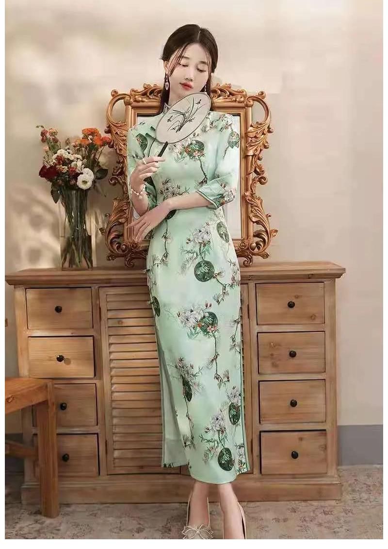 姿态|妩媚的旗袍,离不开优雅的姿态,内外兼具步履自然尽显女性风采!