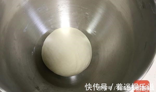 朋友圈|1个女人的精致晚餐，悄悄走红朋友圈人到中年优雅是一种态度！