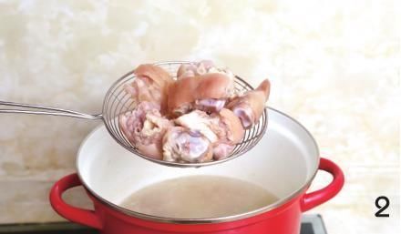 猪蹄别再红烧了,过年换个花样做,不油腻很开胃,上桌抢着吃