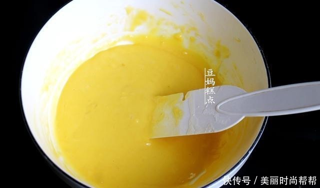 拌均匀|这个蛋糕方子,我家隔3差5做,当早餐太赞了,入口又软又润