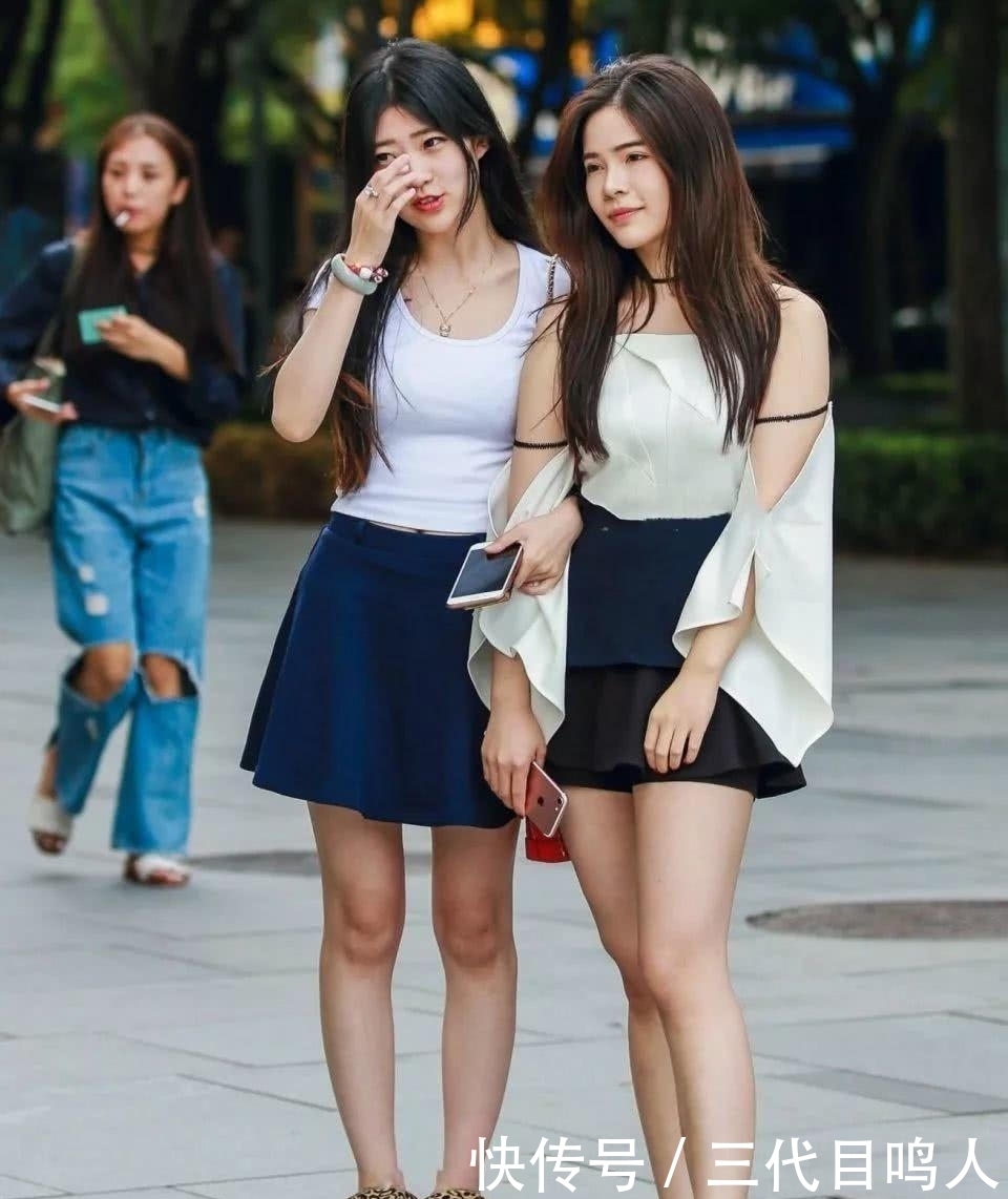 时尚|街拍美女:动感时尚与大气温婉的美让街头变成秀场……