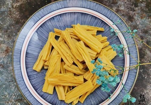 买腐竹，牢记有“4不买”，家里有也不要吃，越早告诉家人越好