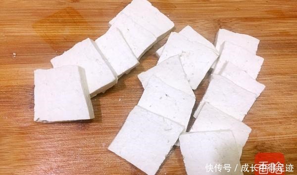 3块钱的食材这么做,外焦里嫩透着鲜味,好吃到汤汁都不剩