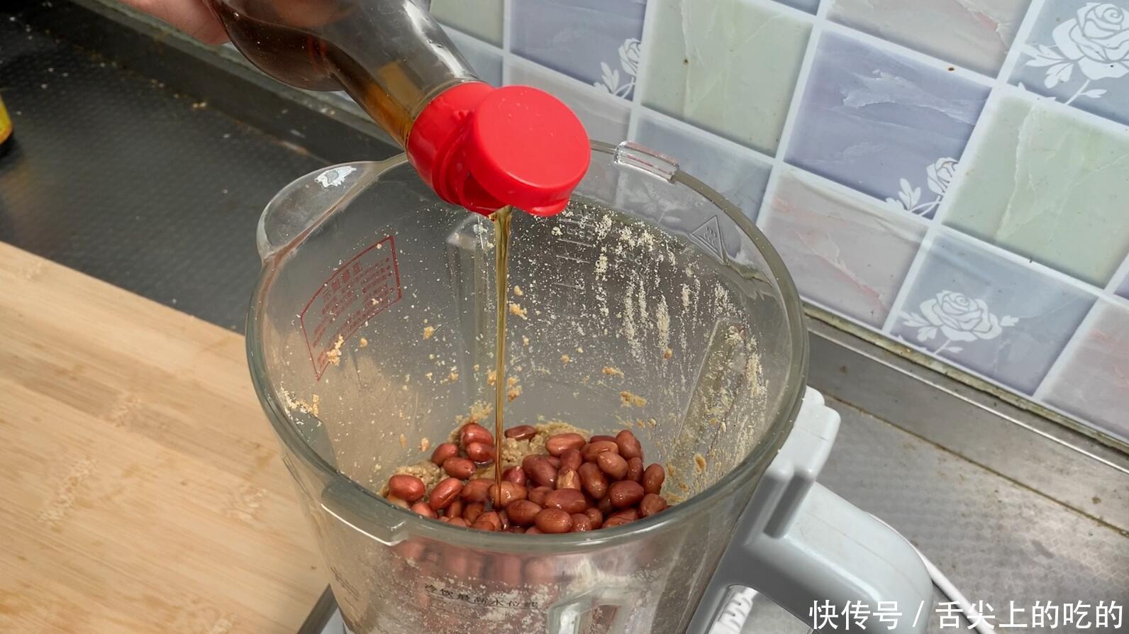 想吃芝麻酱不用买，5块钱自制一大瓶，纯正无添加，做法还简单