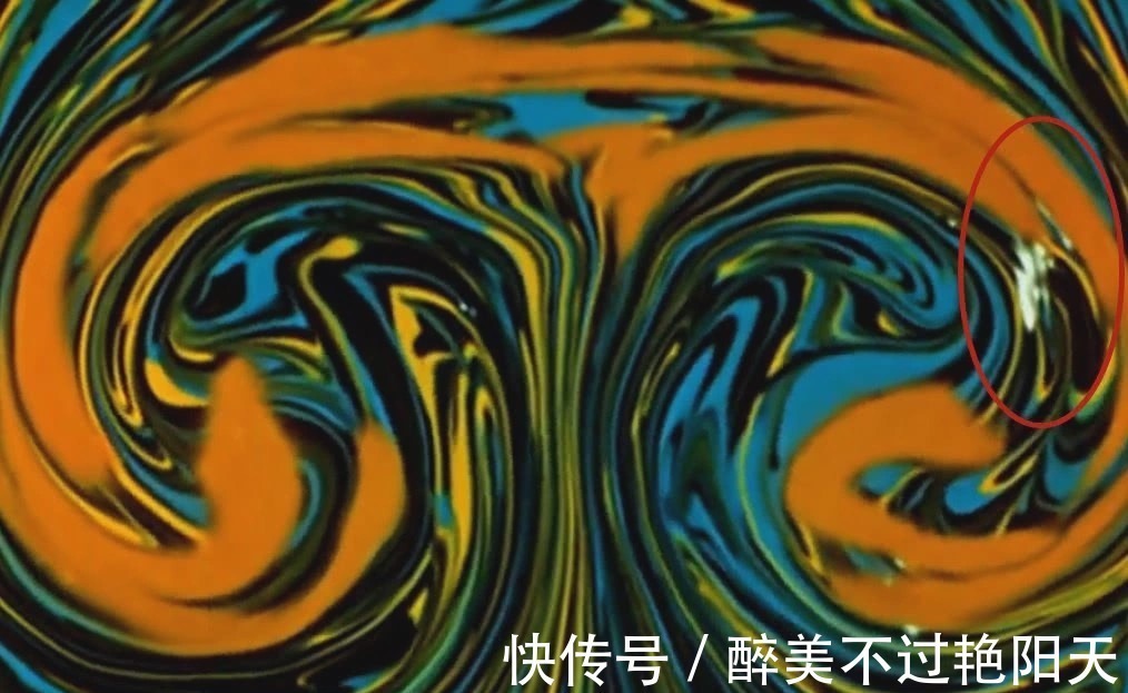 初代|看了二十来年的奥特曼,才知初代的片头是怎么拍的,都没有用特效