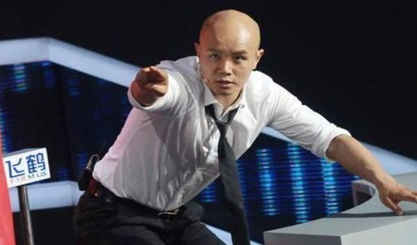 曾经红极一时,因轻薄谢娜侮辱金星遭封杀,如今却沦落成这般模样