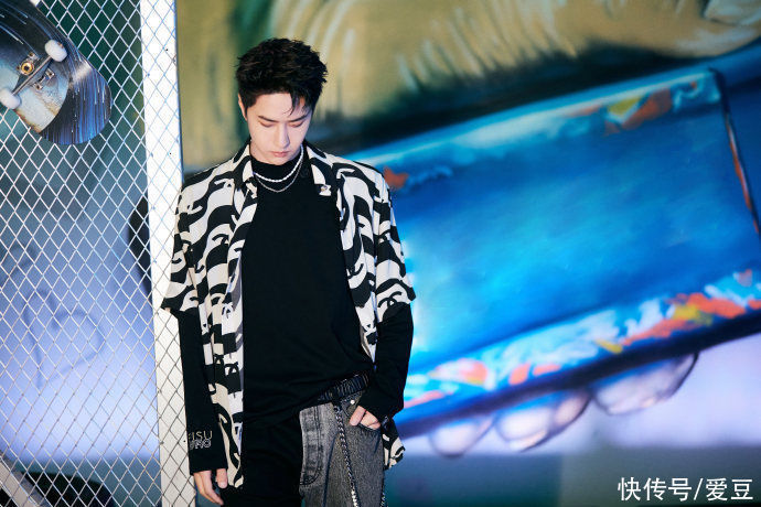 210829《這！就是街舞4》第三期正片上線 和王一博隊(duì)長欣賞大神們的誠意之作