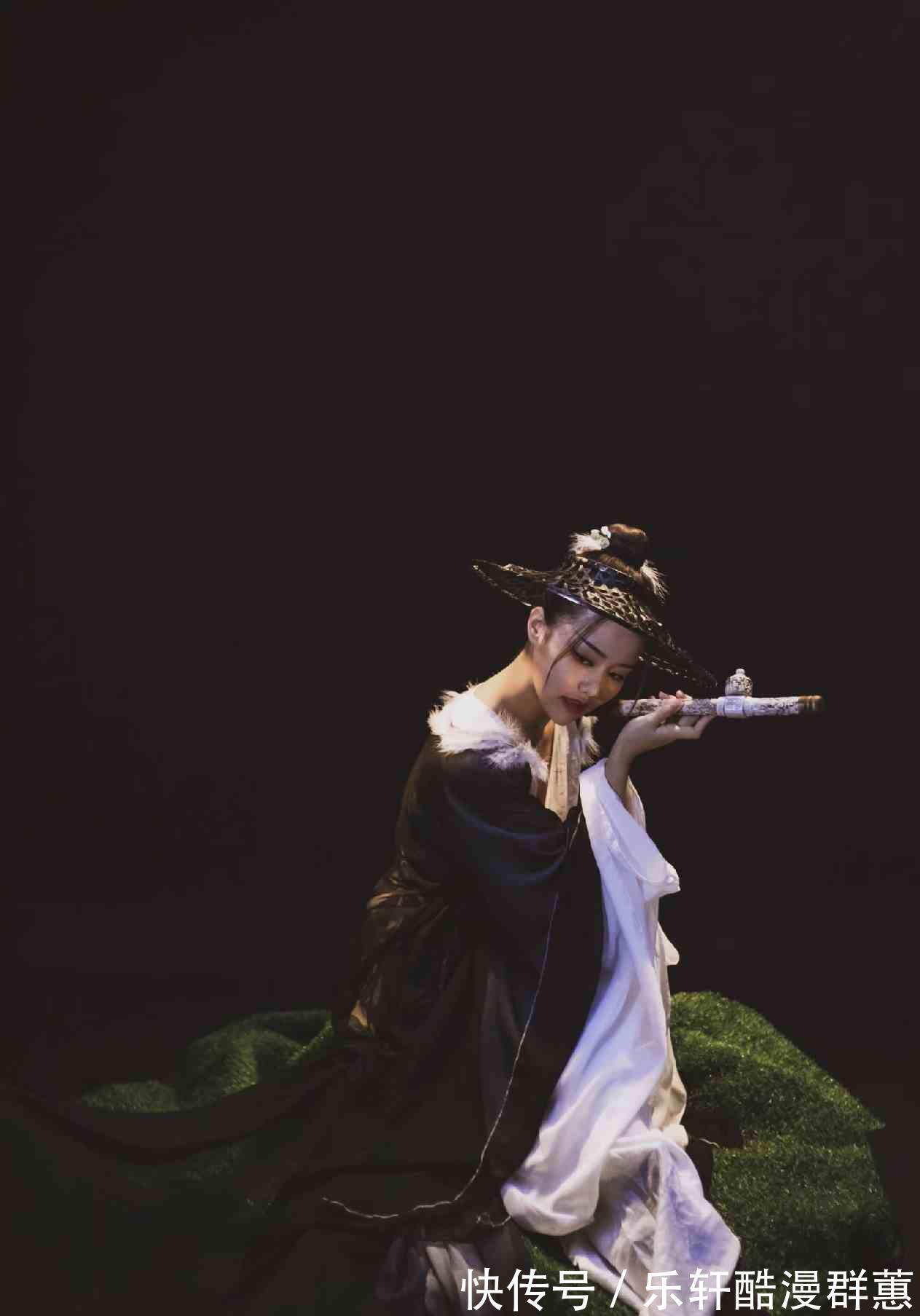 明日&诗八首·江湖未尝泊吾目,每幸沙路迂吾足