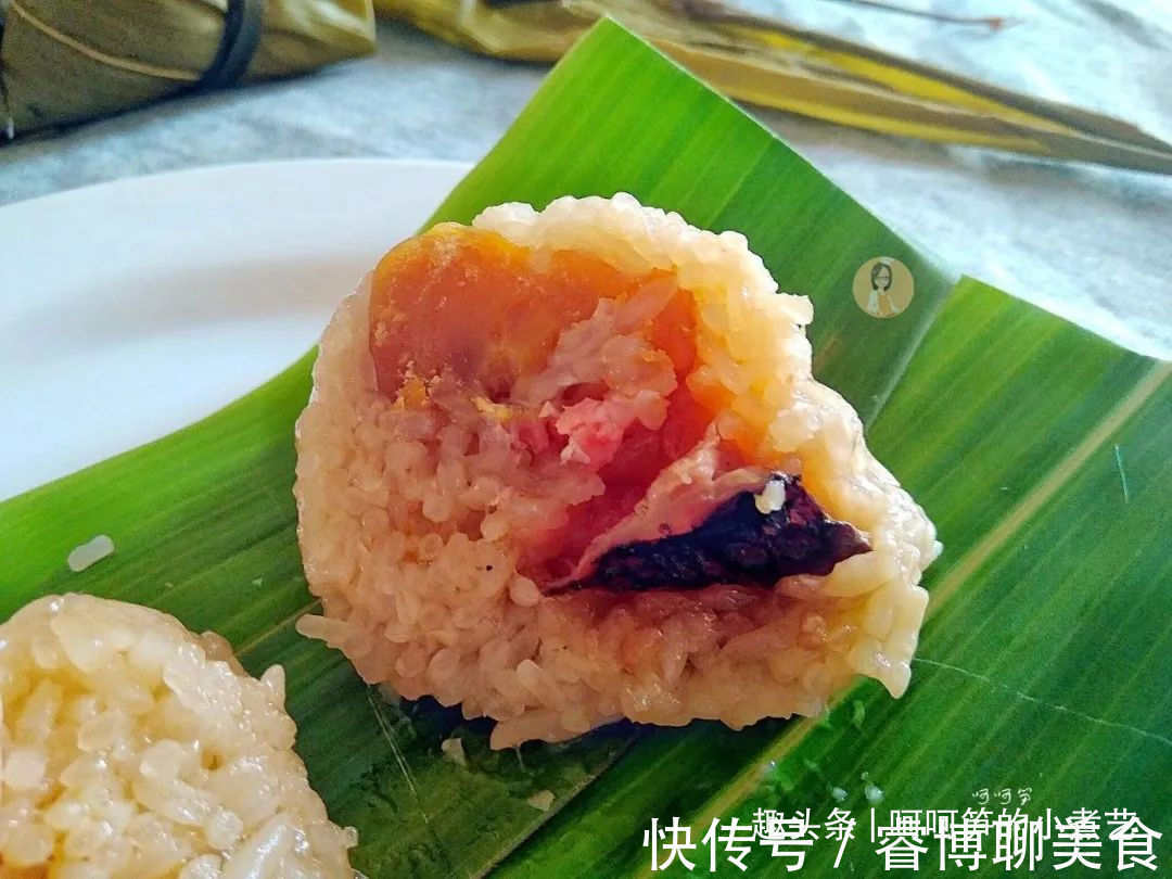 香菇|端午节将至,教你做鲜香味美的咸蛋黄肉粽,软糯诱人,吃了还想吃
