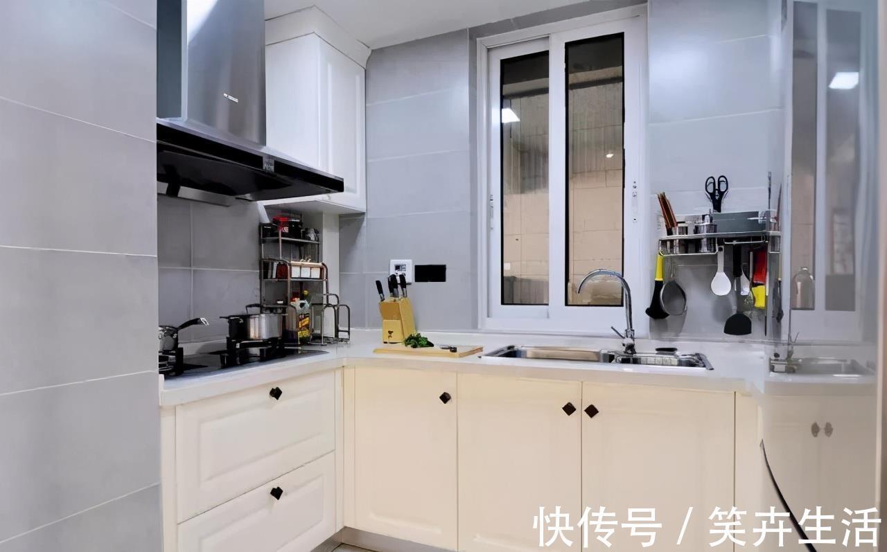 厨房|她的现代简约风两居,客餐厅大气有格调,卧室衣帽间真迷人,晒晒