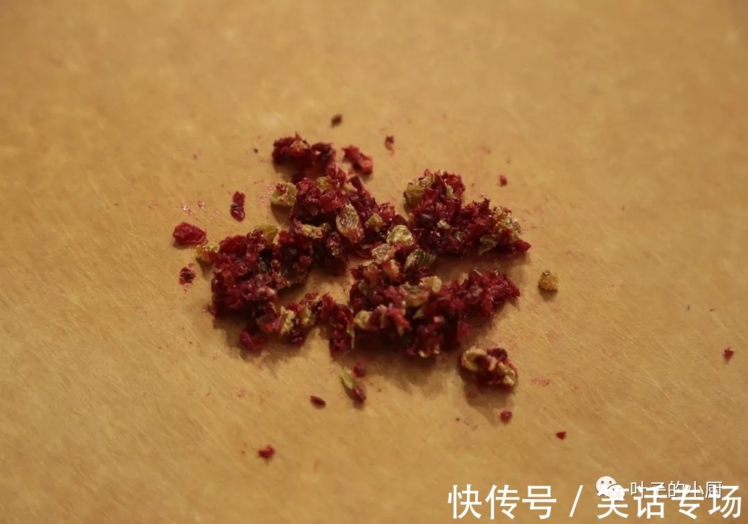 没有烤箱怎么做蛋糕4种方法电饭煲、微波炉、平底锅和蒸蛋糕