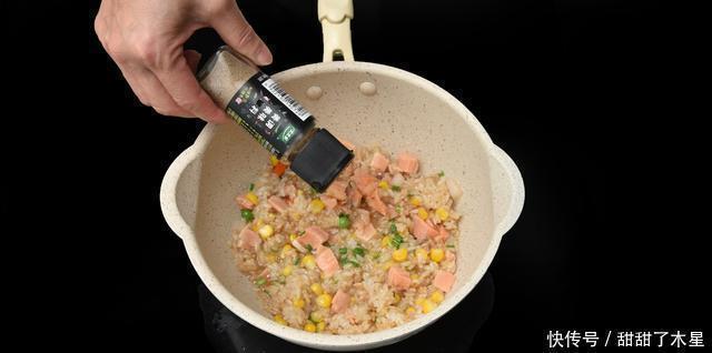 步骤|三文鱼菠萝饭,果香味和鱼香味混合交织,吃起来更过瘾!