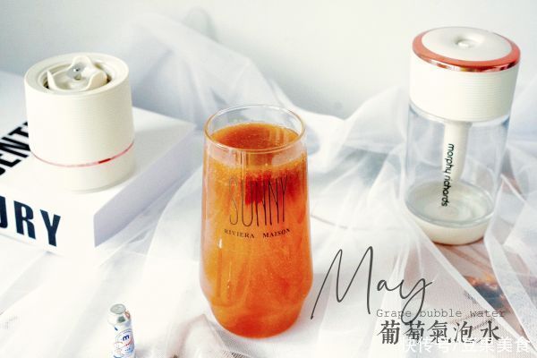 纯净水|今天我吃光5碗饭的秘诀是葡萄气泡水...
