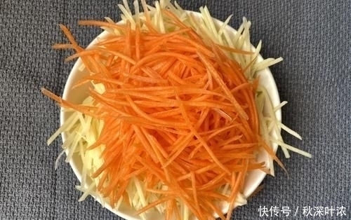 营养|早餐,我家常吃这种饼,不用揉面,5分钟搞定简单省时有营养