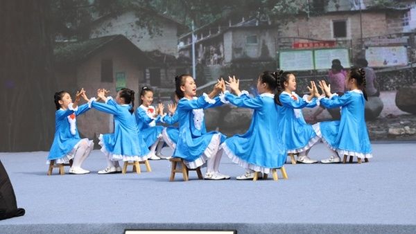 组织部！贵阳贵安中秋文化活动在修文县索桥村举行