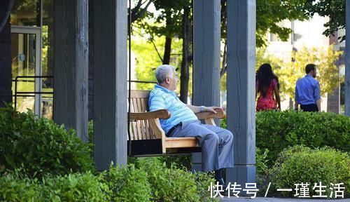 人体|默默讲穴位之曲池穴，它是人体自带的降压穴，人到中年要多揉一揉