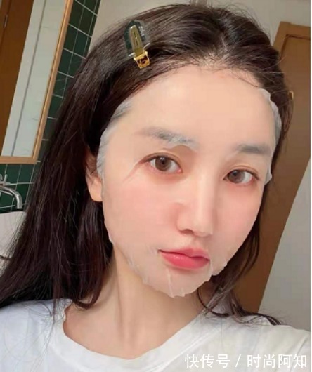 面膜|护肤常见的误区,妆前敷面膜是其一,过度美白还可能烂脸