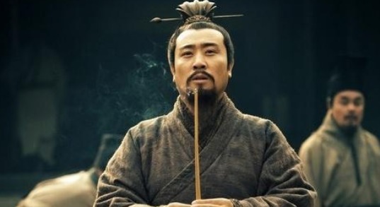 历史|刘姓人家出一上联:“刘邦、刘备、刘德华”,其他姓氏霸气回复