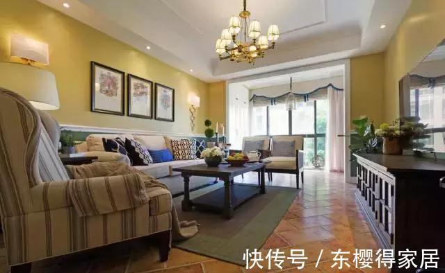 客厅|客厅和阳台之间还装什么推拉门？土爆了！现在家家都是这样装了