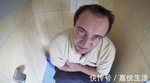 大便|手上有个隐藏“通便按钮”,每天按2下,告别便秘,体重嗖嗖降!