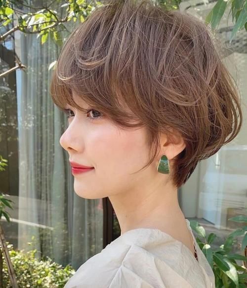 女发别乱剪,这才是当下最火发型17款,修饰头型还洋气