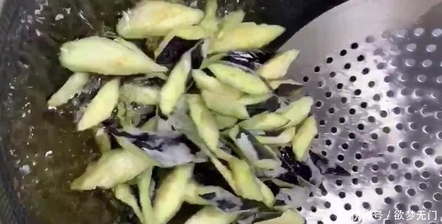 家宴|中秋家宴不知道做什么?试试家常风味茄子,外酥里嫩汁浓味美