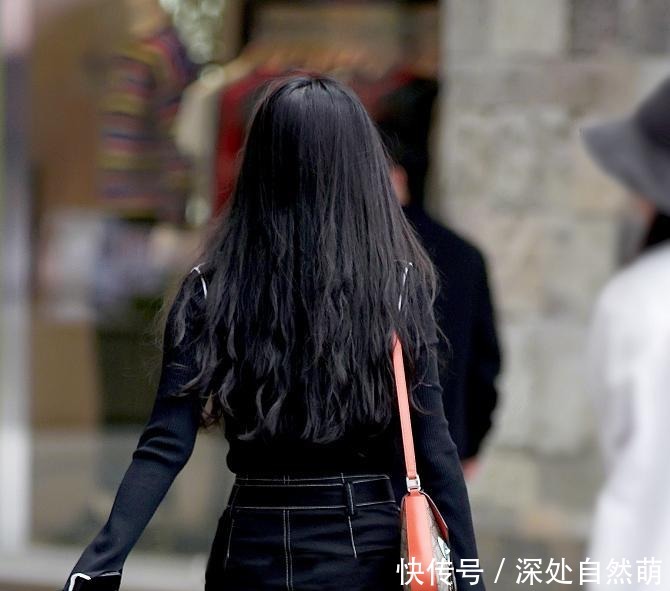 7位美女一个比一个美,最美的当属宝蓝色金丝绒美女!