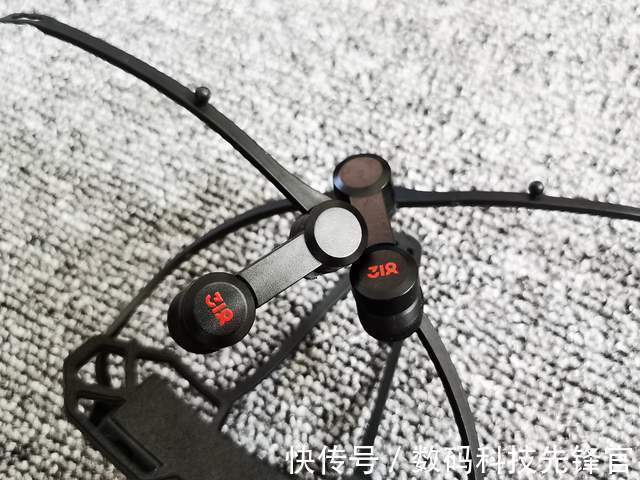 智能|为运动骑行带来高效体验,华为生态318智能运动头盔开箱实测