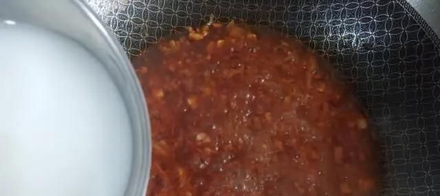 这个蒸菜在我家一周吃三次,可以滋养皮肤,健脾健胃,蒸更健康