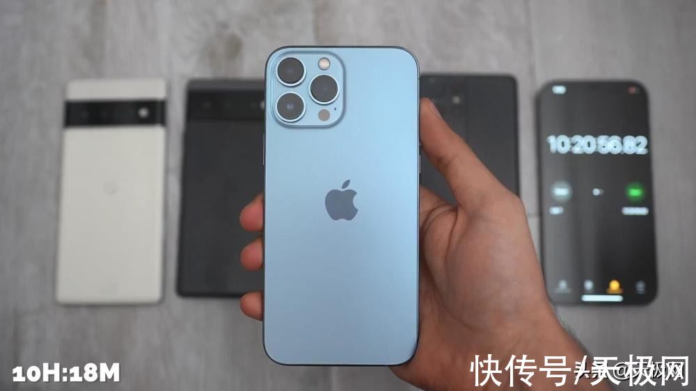 直面屏|iPhone13迎来强劲对手，谷歌Pixel 6大受欢迎，经过对比谁更强？