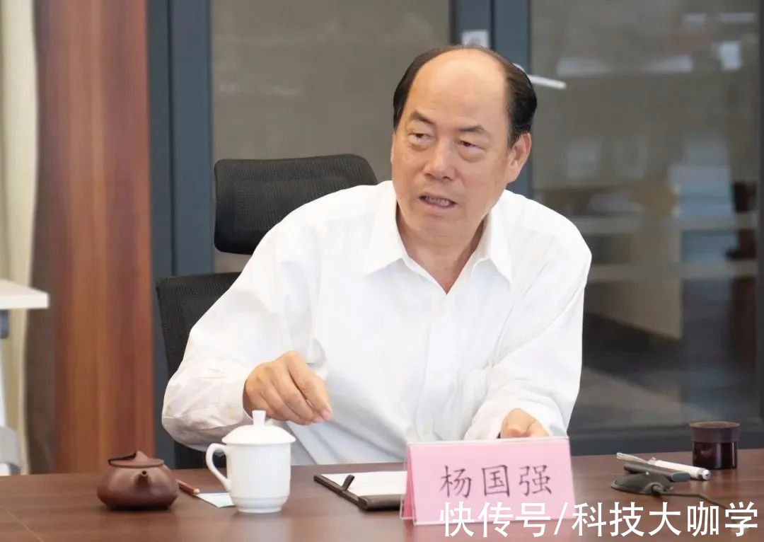 万达|广东农民房地产发家，200亿投资万达、富力物业，手中还有1862亿