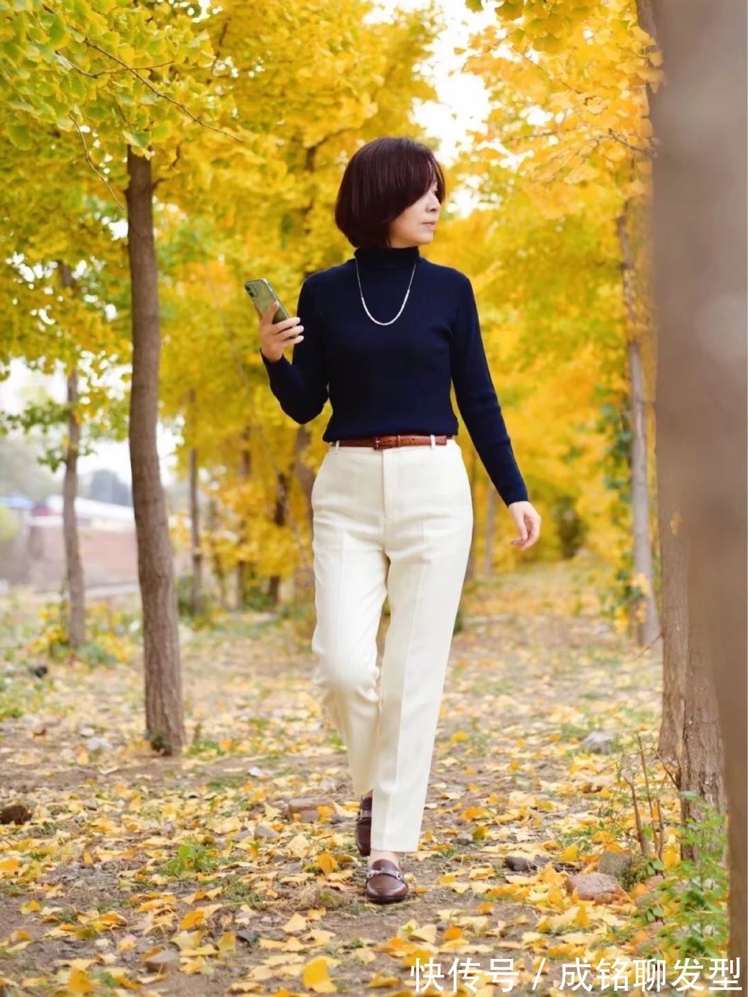 端庄|奔六的女人冬季这样搭配,真实自然不做作,端庄大气又有女人味