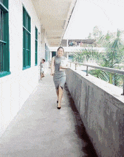 |搞笑GIF:班主任的日常,此情此景熟悉的味道