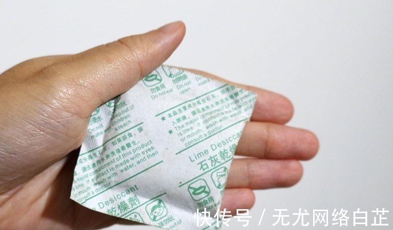 三氧化二铁干燥剂|孩子错把“它”当玩具,20分钟眼球就融化了,医生:无能为力