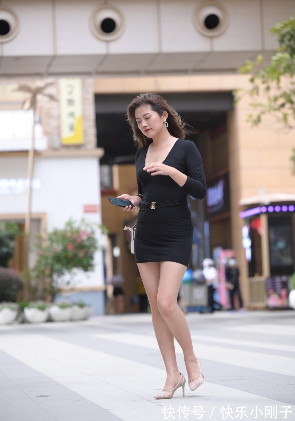 穿搭|微胖的小姐姐也可以很美丽，因为她有时尚的穿搭