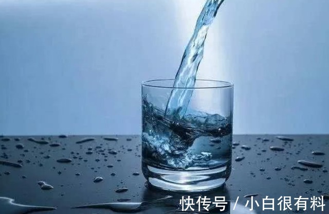 喝茶|喝白开水的人与长期喝茶的人相比,哪个更健康?