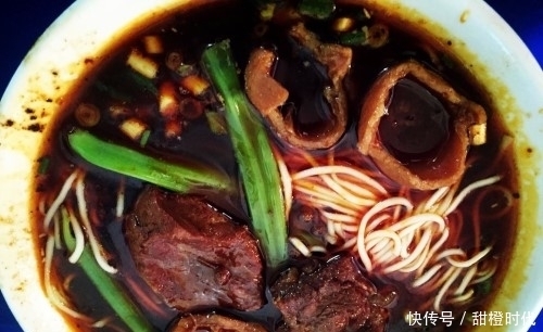 这家|这家面馆牛:开业20年,生意火爆,不开分店,徒弟却开店上千家