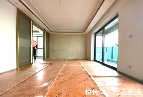 收纳|220㎡江景大平层,12米长的落地窗,这才叫高端大气上档次