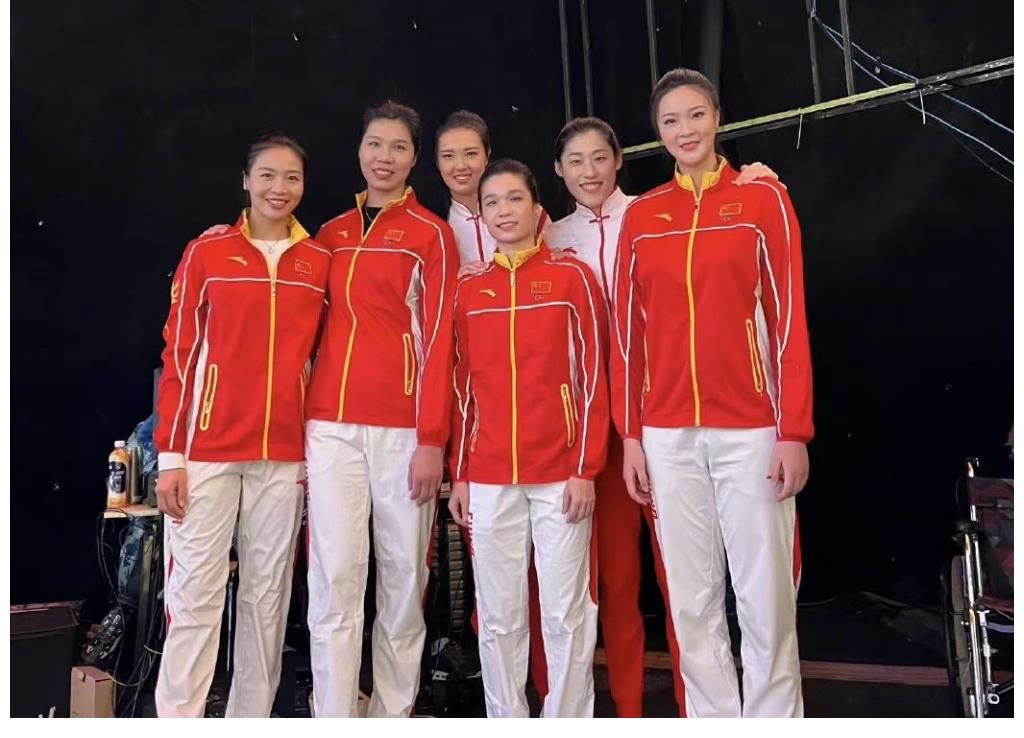 惠若琪|女排奧運(yùn)冠軍6人重組，獨(dú)缺朱婷，球迷喊話：原地出道打比賽吧！