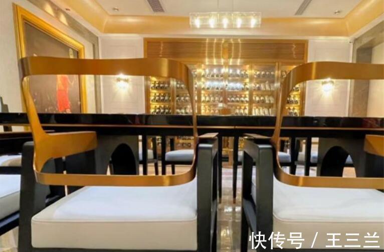 别墅|林丹7000万豪宅曝光!3层独立别墅奢华如皇宫,围栏雕刻奥运历程