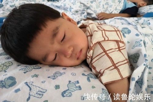 生物蛋白锌|父亲167cm，母亲156cm，儿子却长到183，有这3个习惯太好了