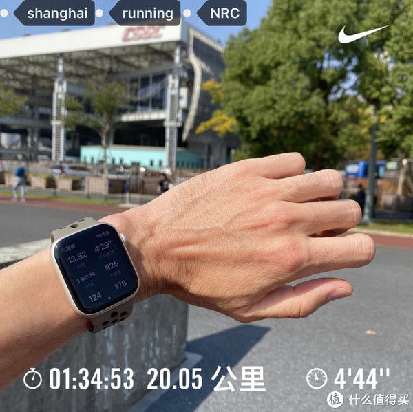 iphone|我的跑步装备 篇一百一十五：完全可以当跑表！Apple Watch S7 Nike 45mm蜂窝版（附与5代对比）