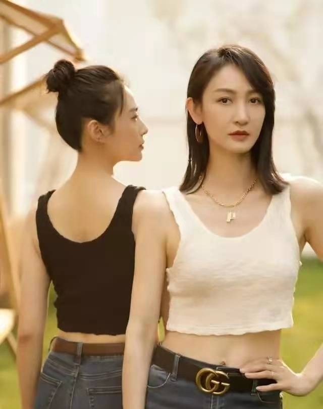 闫博雅|运动员王皓妻子闫博雅,为爱放弃事业当家庭妇女,爱舞蹈更爱丈夫