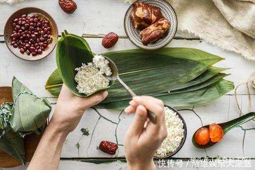 冰箱|粽子吃不完,直接放冰箱可就错了!学会一招,放半个月都不会坏