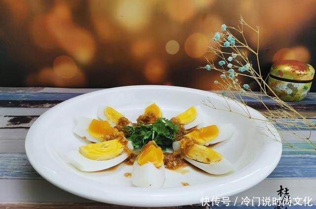 简单|这食材去胎毒,怀孕要多吃,简单拌拌,就是美味经典小凉菜