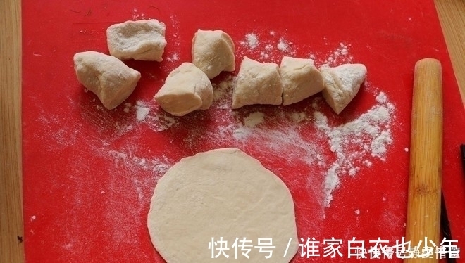 煎包|吃煎包一定要吃这个馅的,一年365天吃都不够,皮薄馅大,过瘾