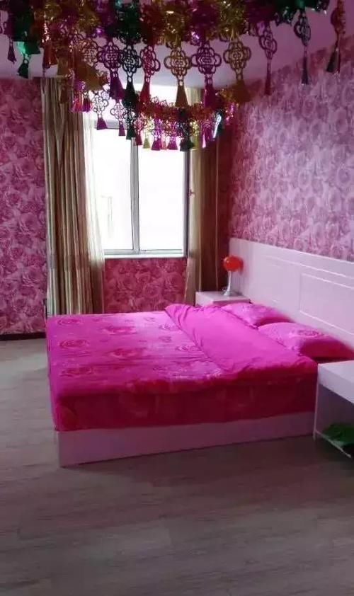 养花就养个花期长的,花大色艳,开花美长势旺,黄绿交辉